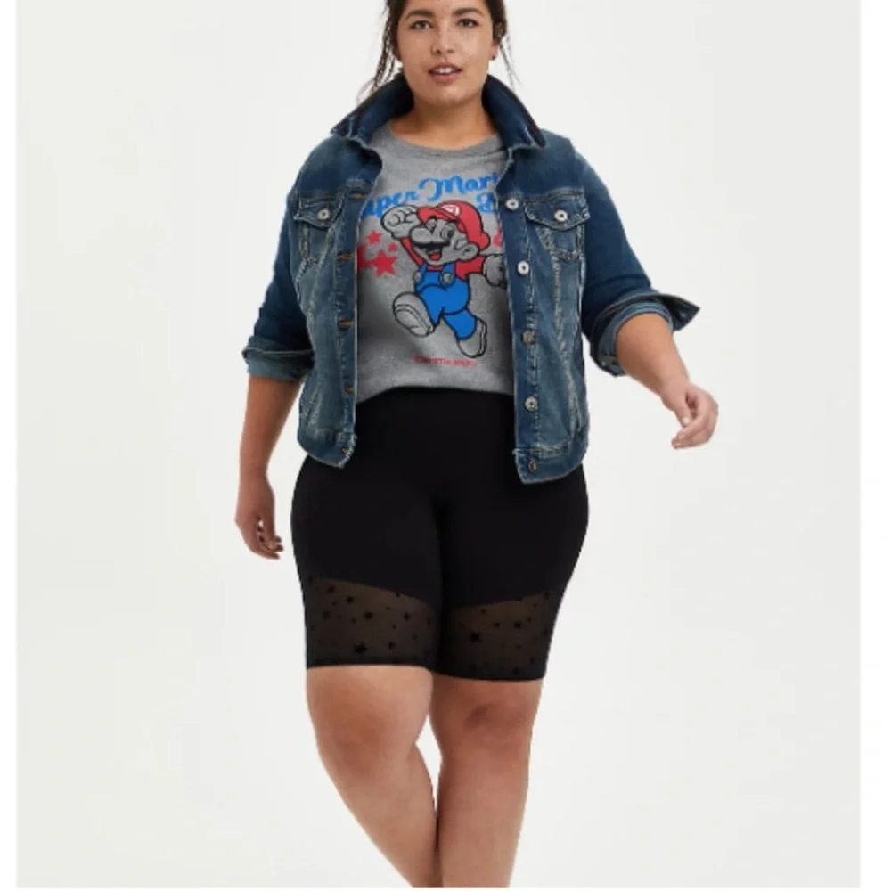 Torrid Super Mario Graphic Tee Size 2 - Picture 1 of 4
